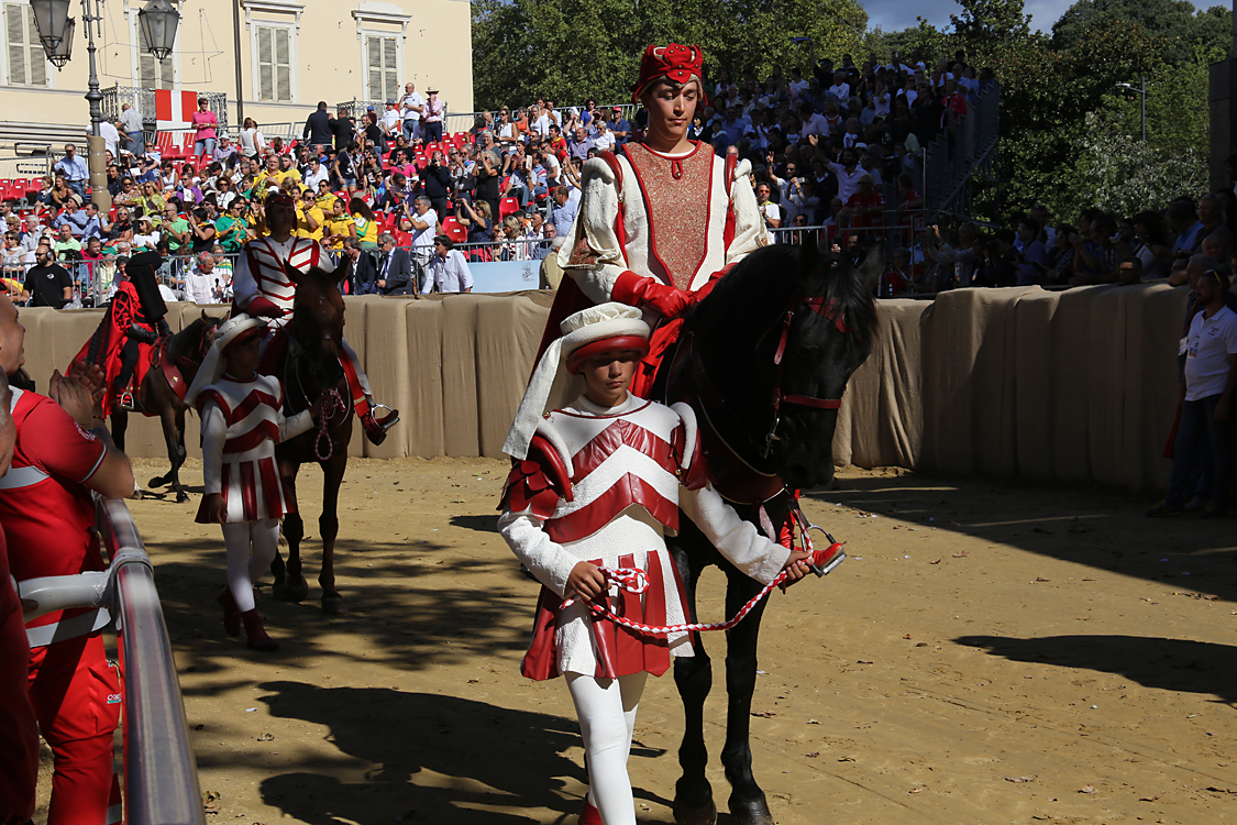 -514- CorteoStorico.jpg